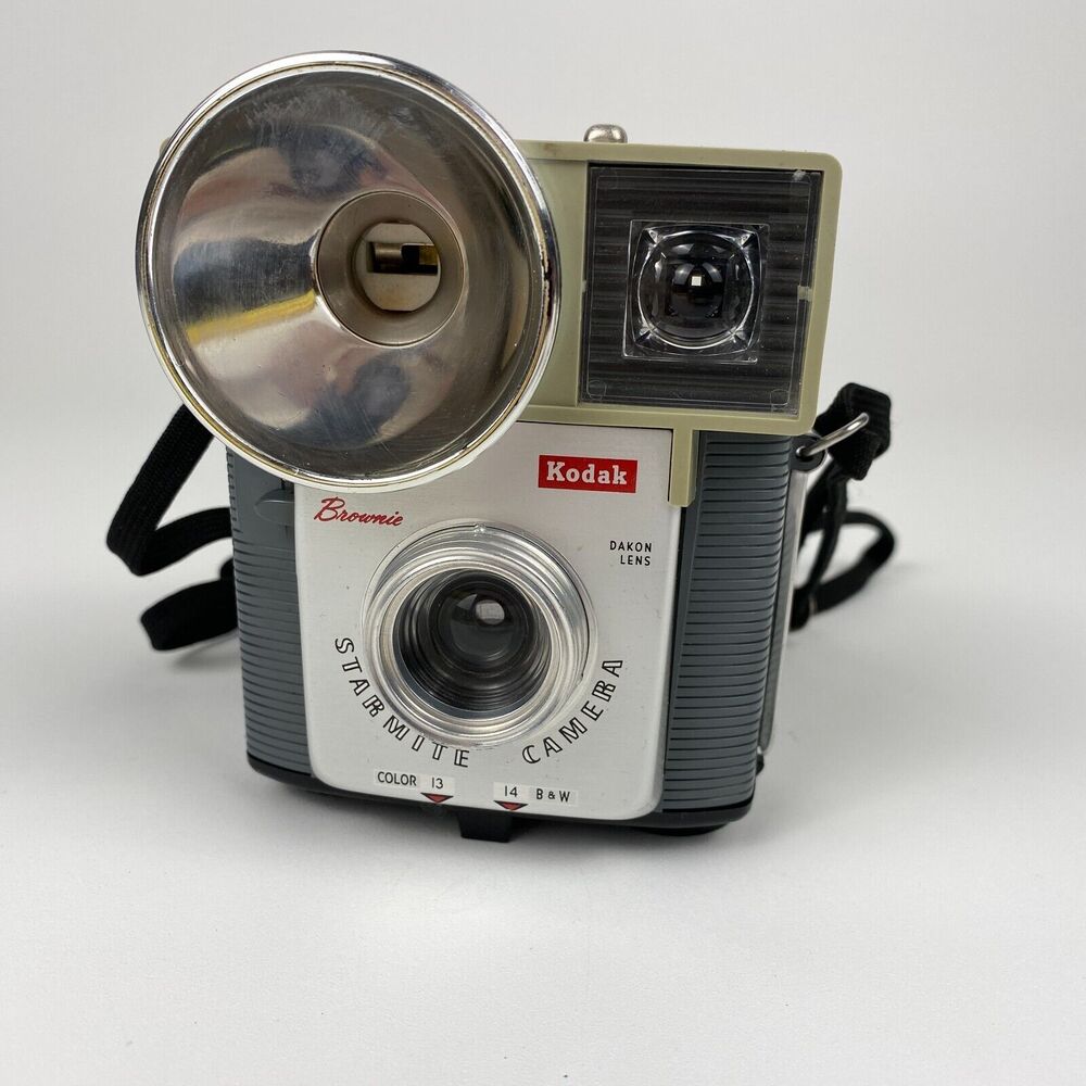 VTG Kodak Brownie STARMITE CAMERA 1960s Collectible Decor Gift UNTESTED AS-IS